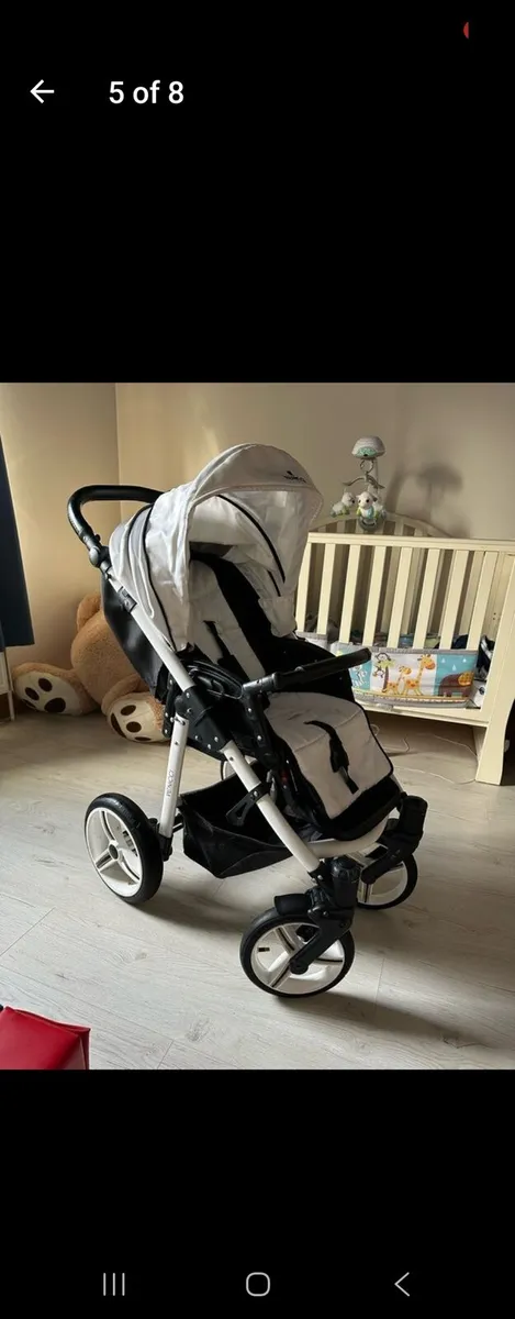 Venicci  pram - Image 4