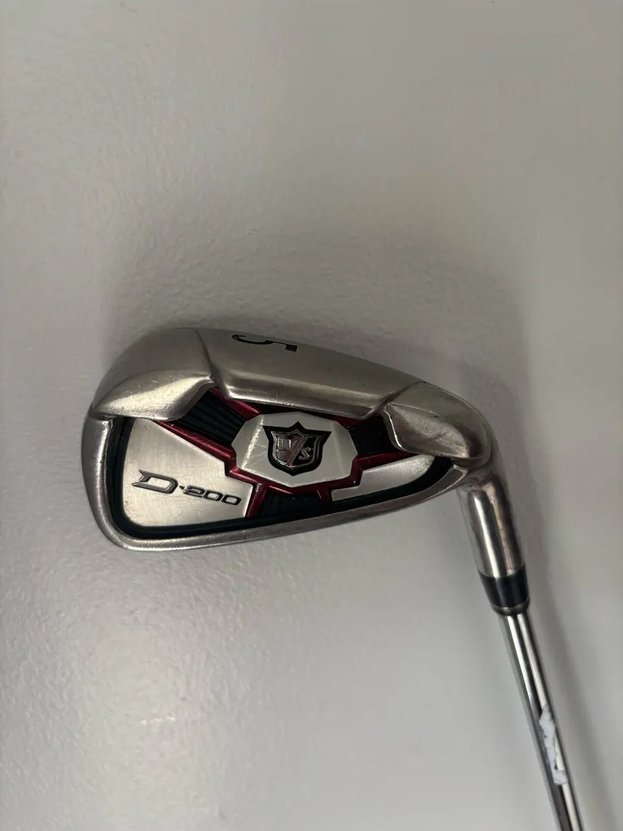Wilson Staff D200 Irons - Image 1