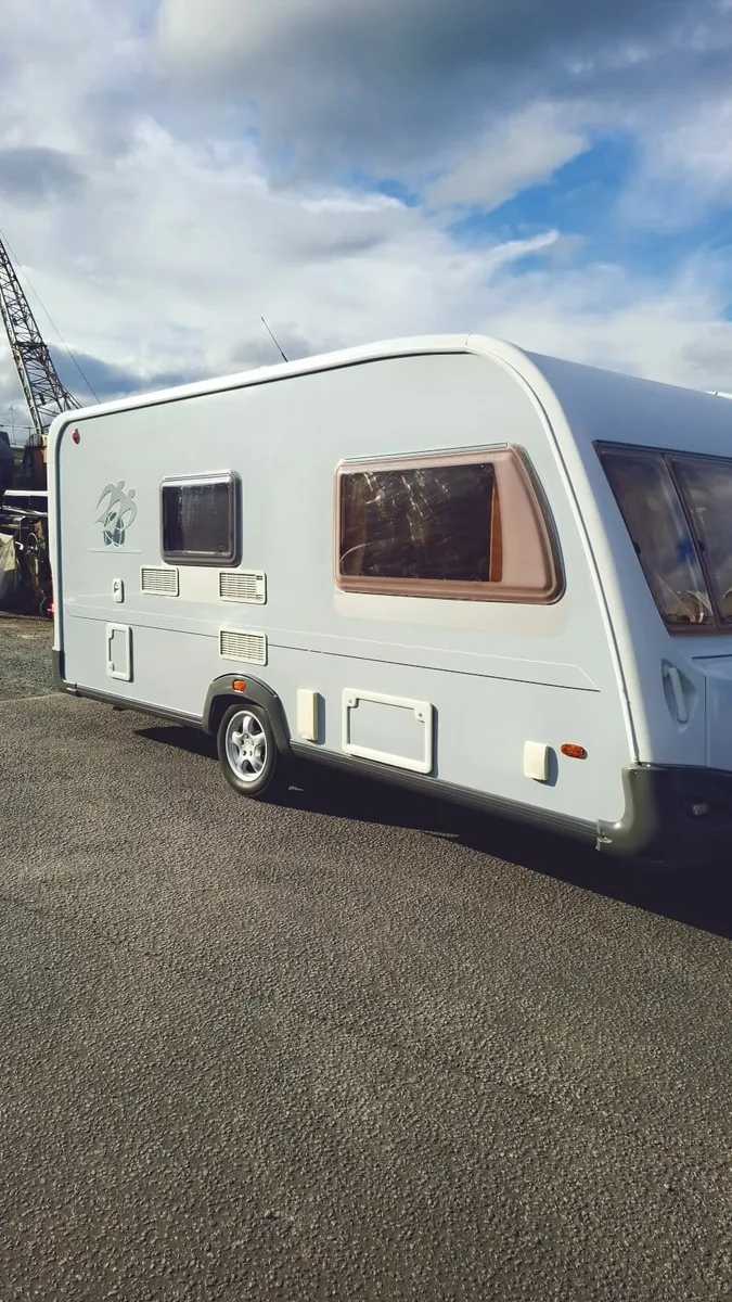Caravan - Image 1