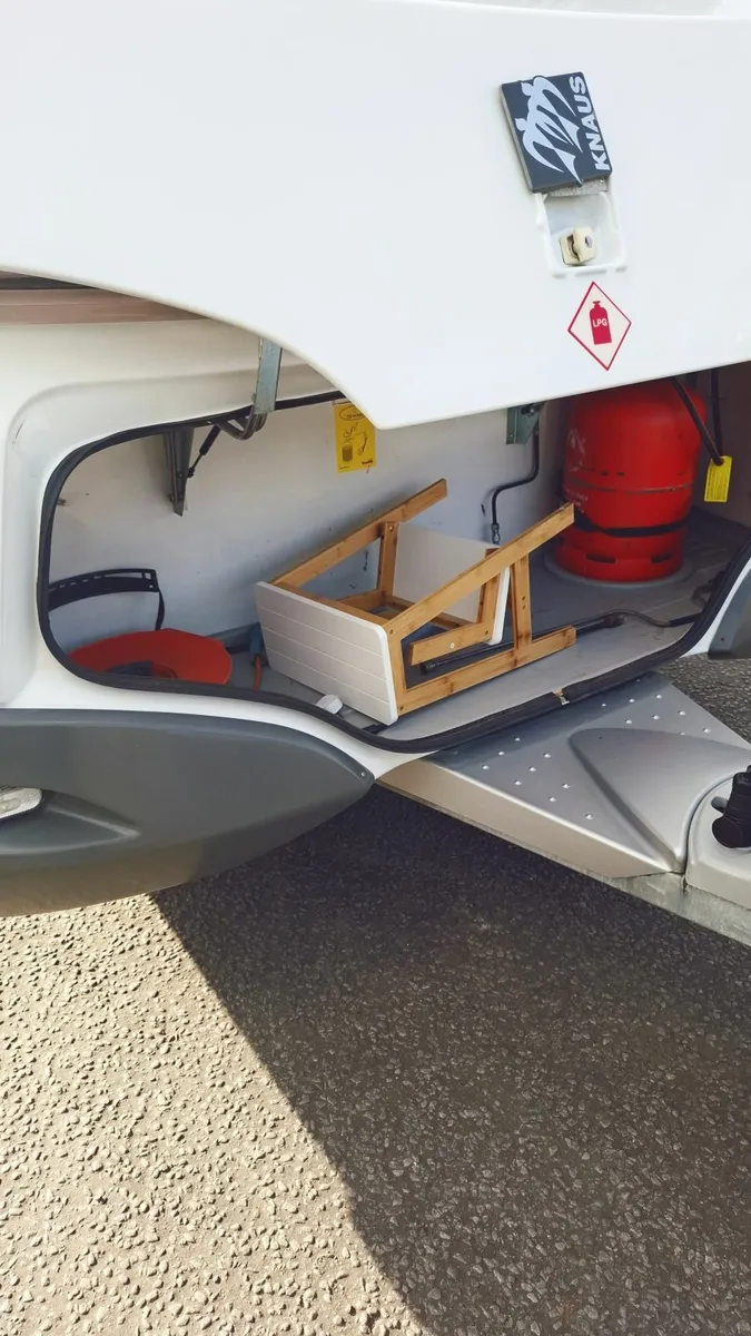 Caravan - Image 4