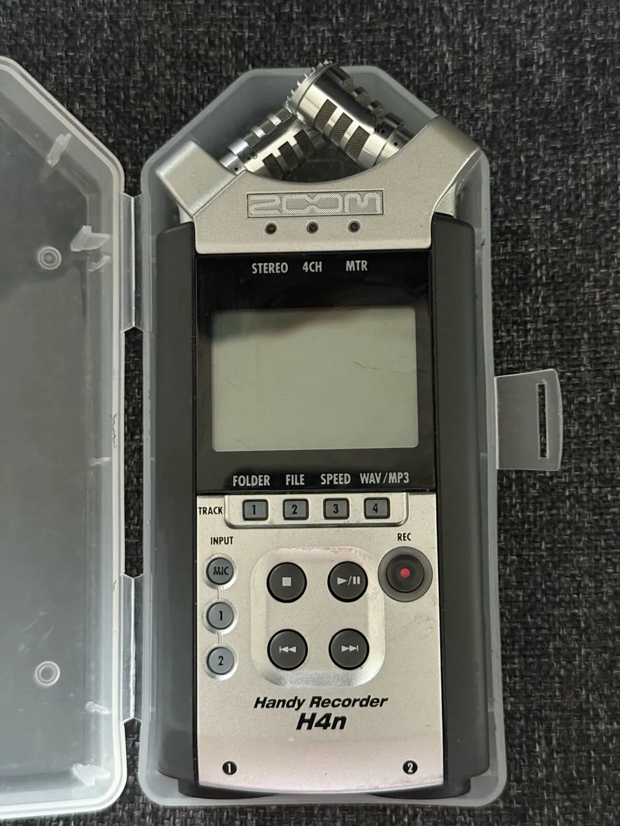Zoom H4n Handy Recorder - Image 1