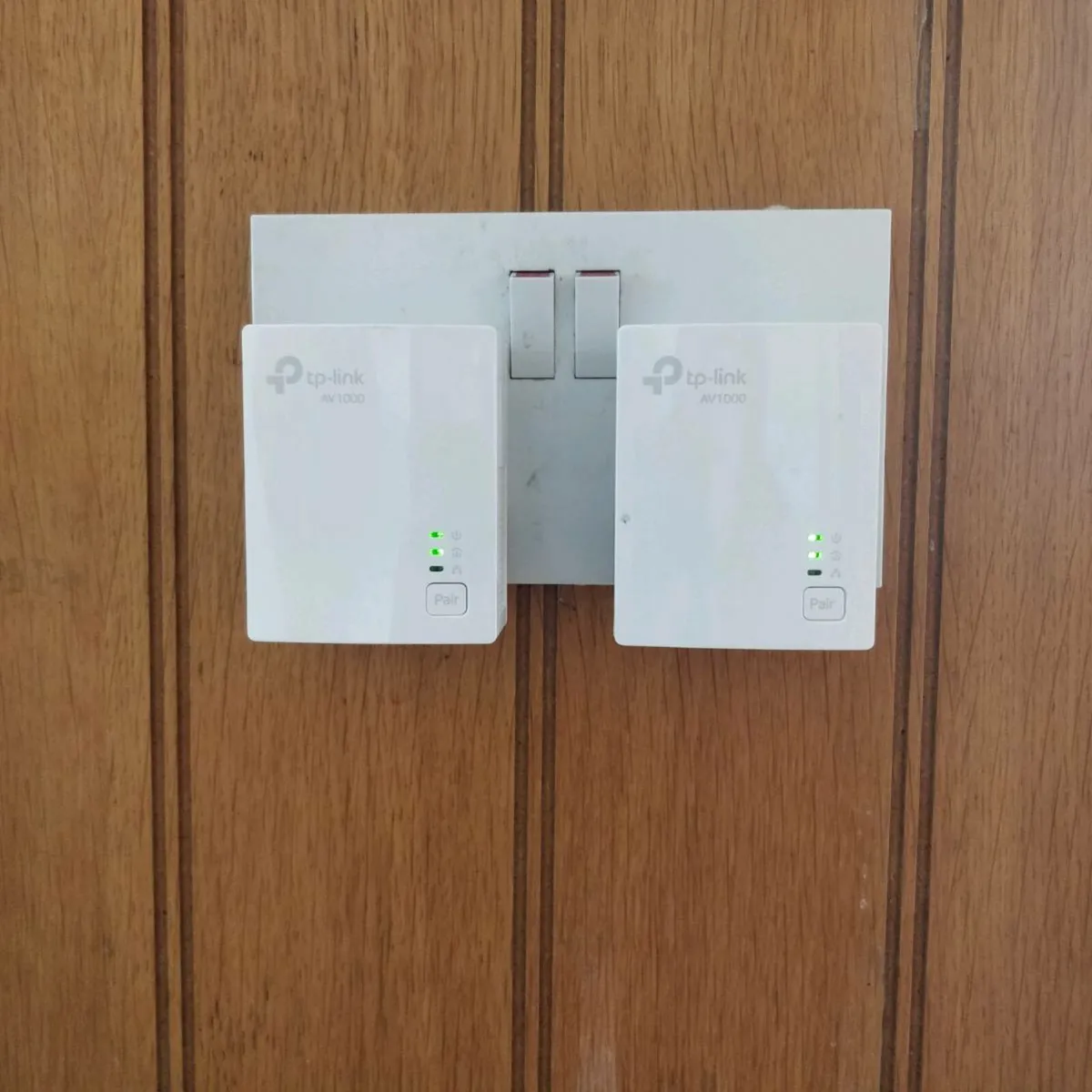 Ethernet power adapterd - Image 2