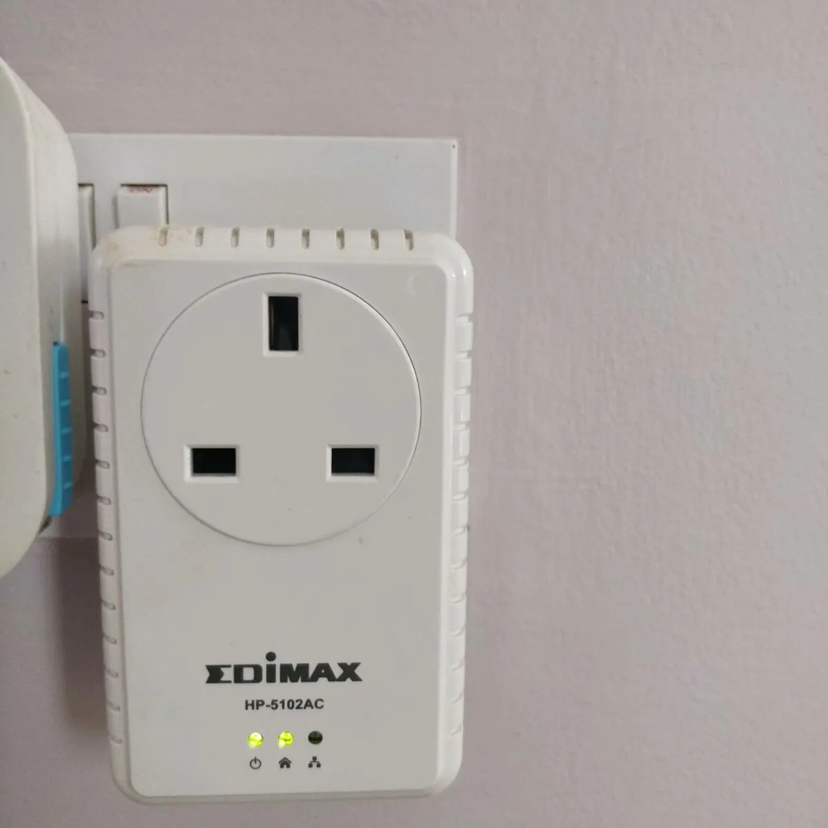Ethernet power adapterd - Image 3