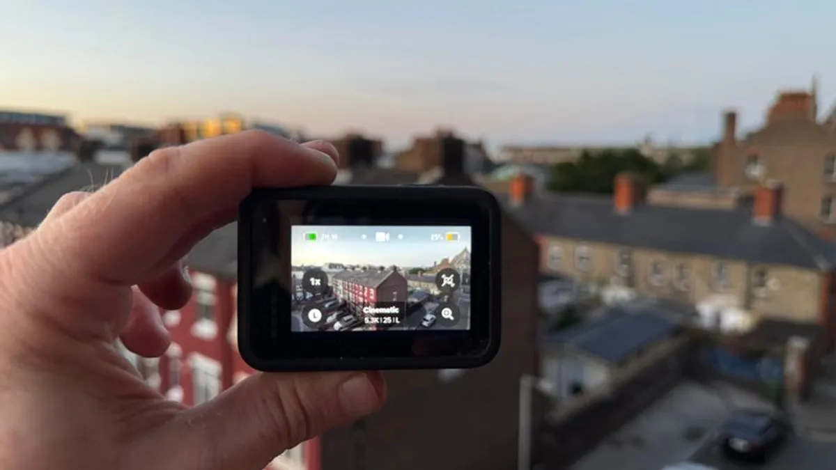 GoPro Hero 11 Black + Neewer Cage - Image 2