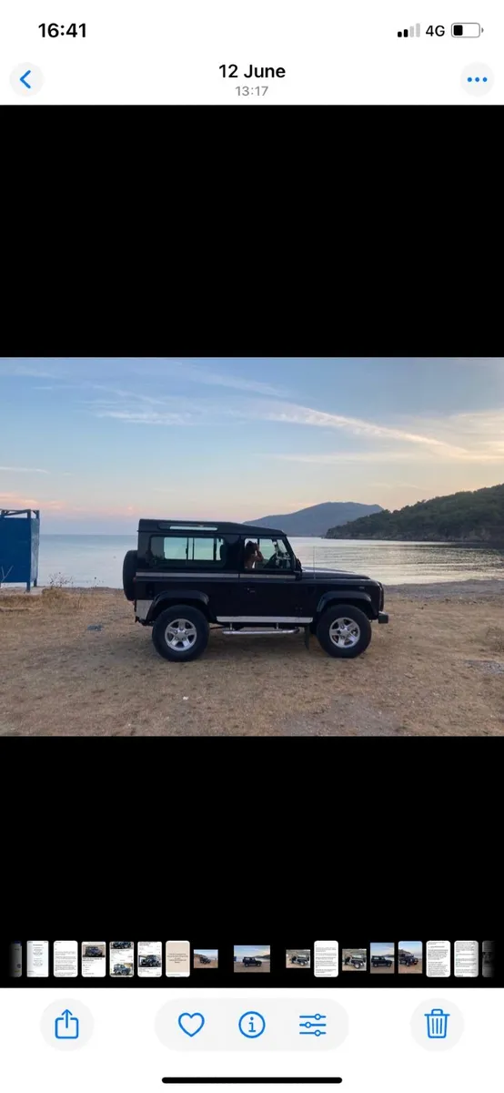 Land Rover Defender 2004 - Image 1