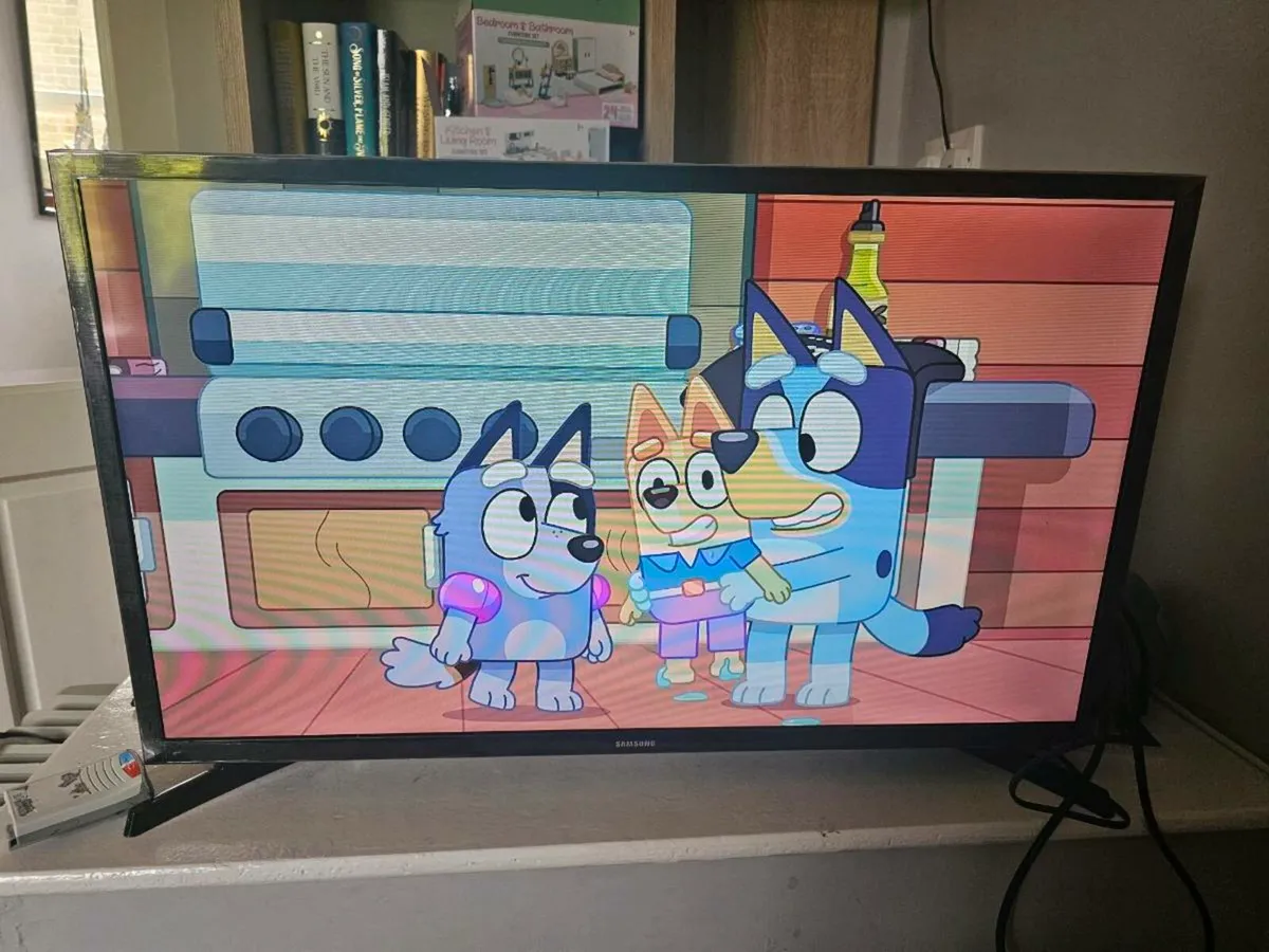 Samsung HDTv 32 - Image 1