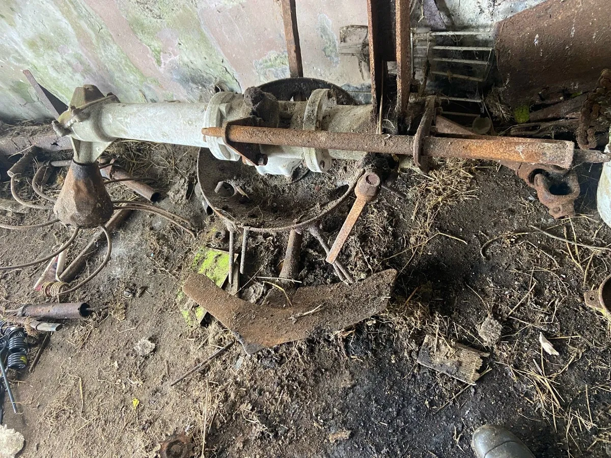 Vintage equipment - Image 1