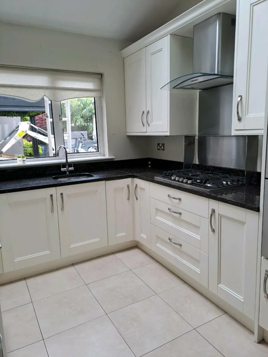 Kitchen - Image 4