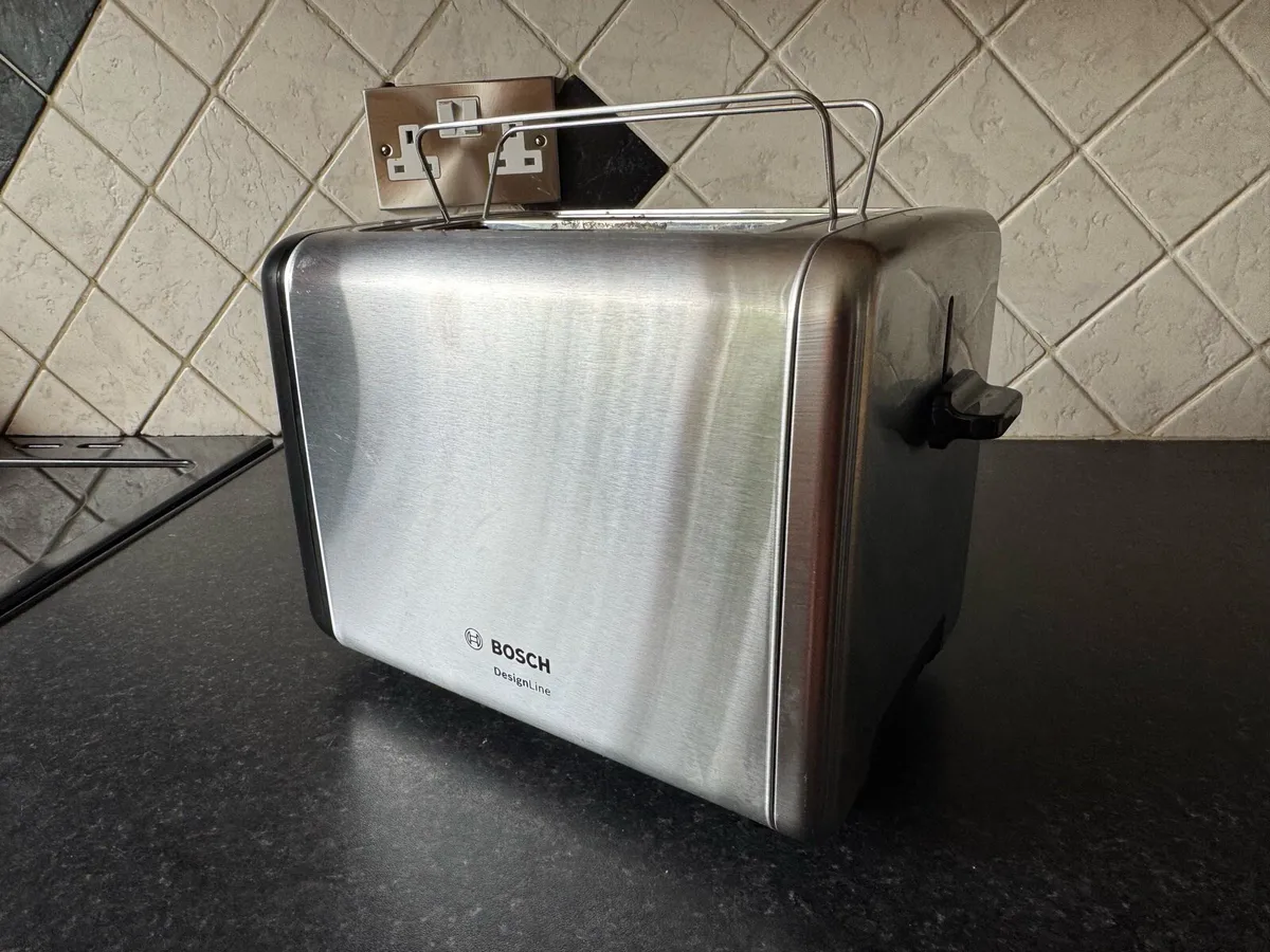 Bosch DesignLine Stainless Steel Toaster - Image 3