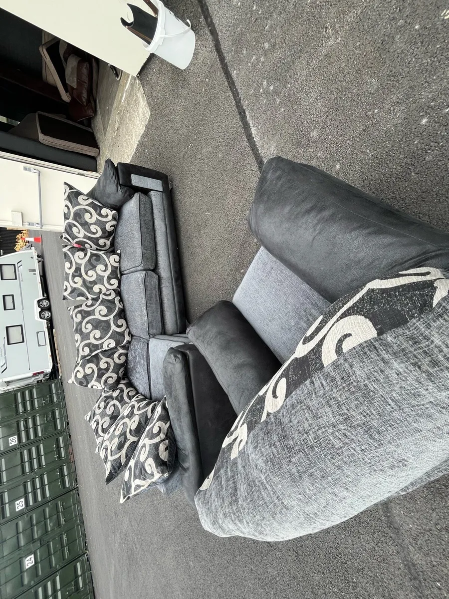 Grey/black corner sofa couch set delivery av - Image 3