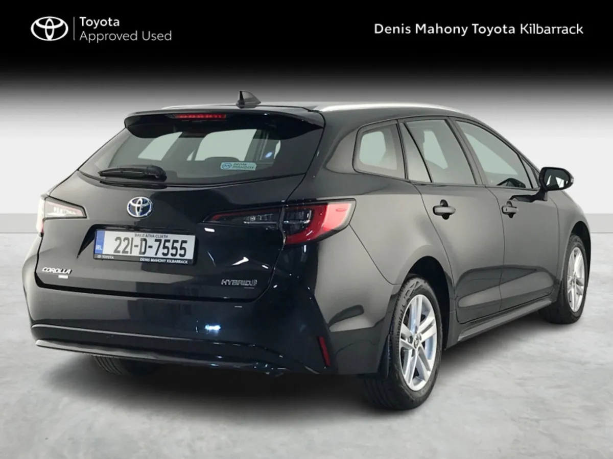 Toyota Corolla Luna Hybrid Touring Sport - Image 2