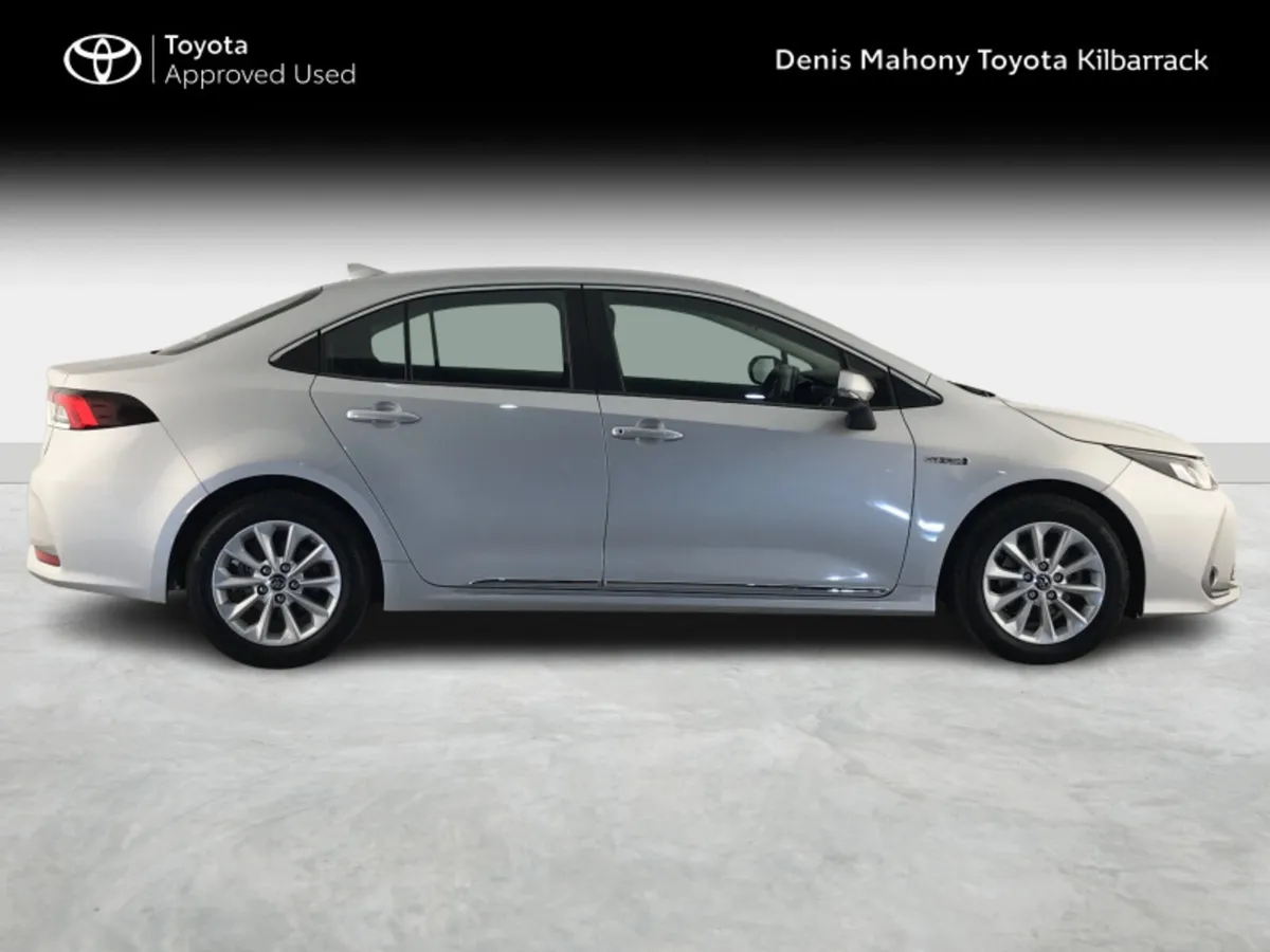Toyota Corolla COROLLA HYBRID LUNA SAL - Image 3