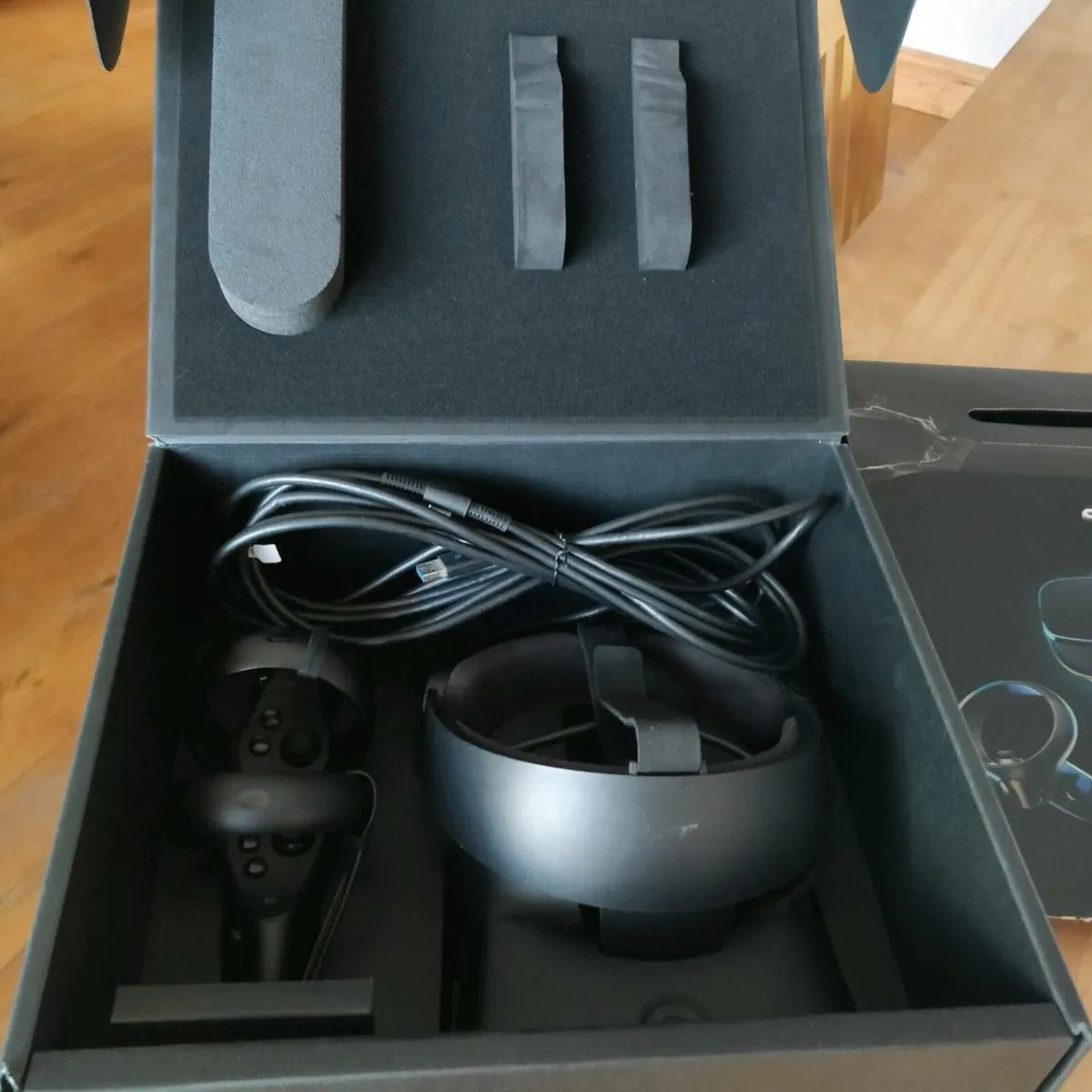 VR headset - Image 3