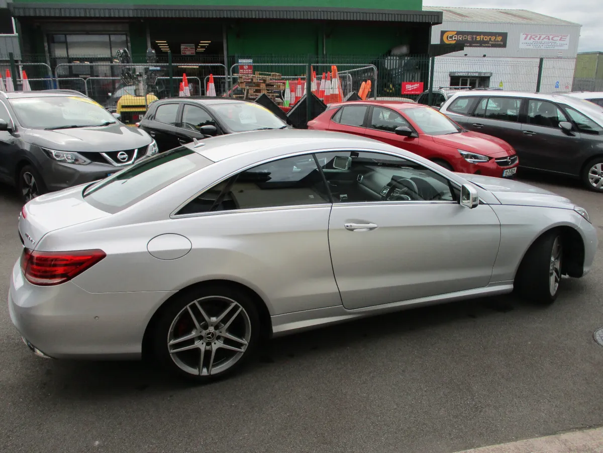 Mercedes-Benz E220 COUPE AMG  2013 - Image 4