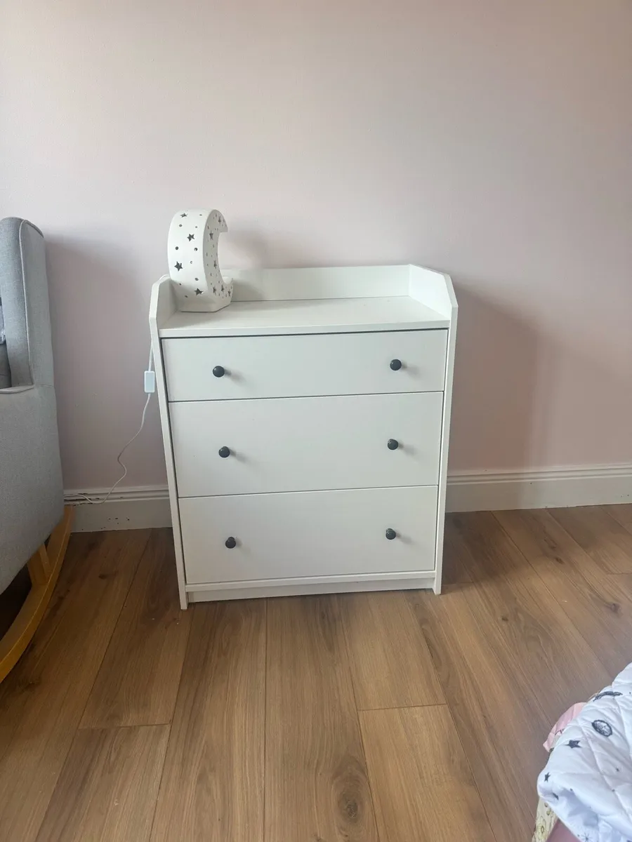 Ikea chest of drawers