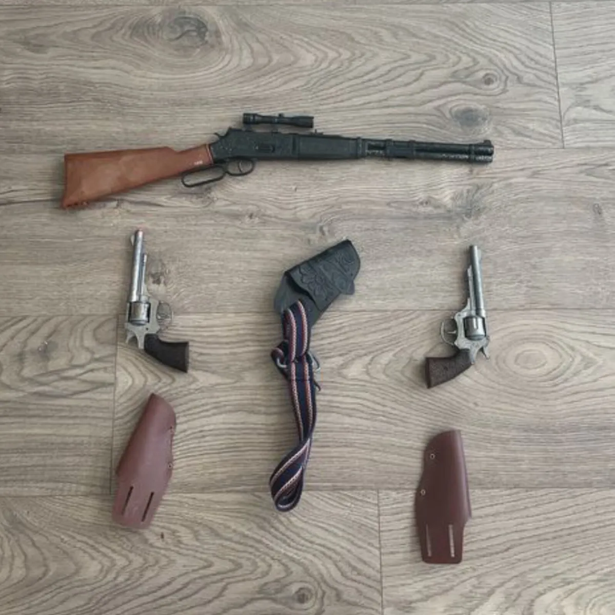 Cap guns