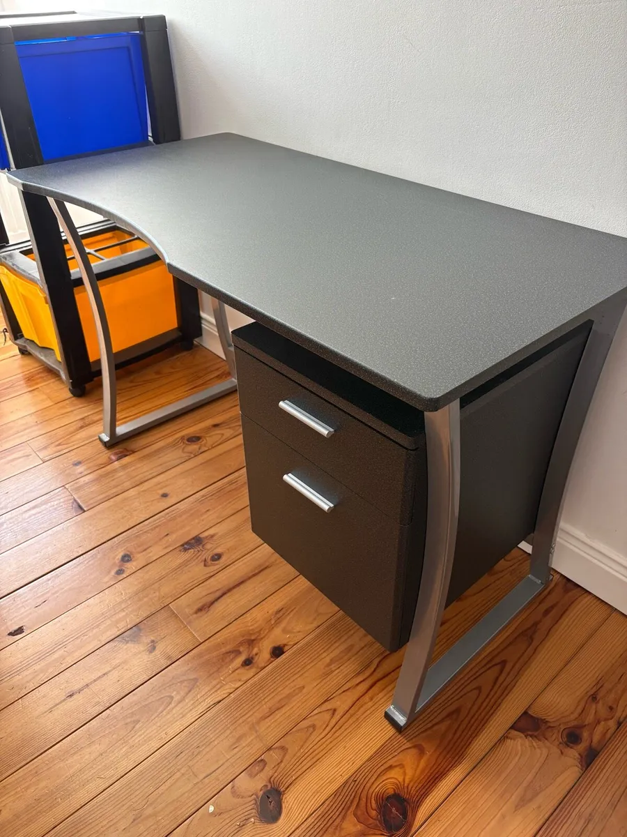 Study Desk - Image 2