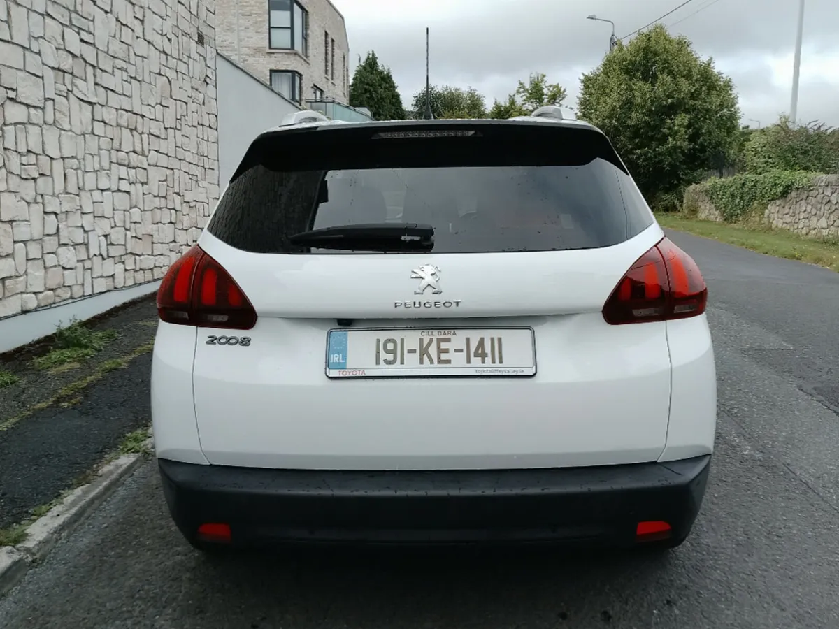 Peugeot 2008 Active 1.5 Blue HDI 100 6.2 4D - Image 4