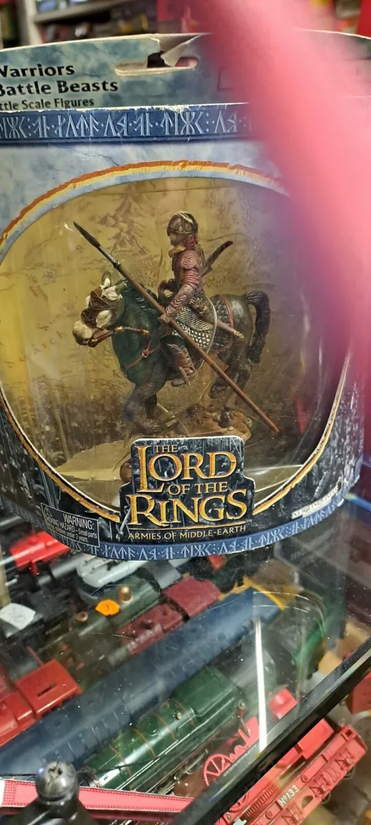 Lord of the Rings Figure on Horse Back - Image 2