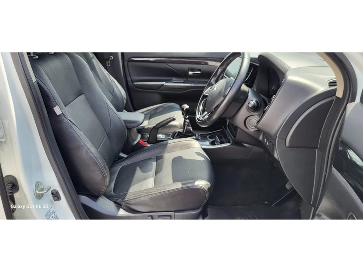 Mitsubishi Outlander Outl 4WD 6MT 4DR - Image 4