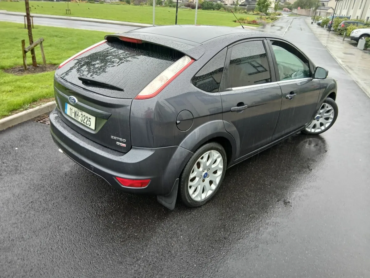 Ford Focus 2011 - Image 4