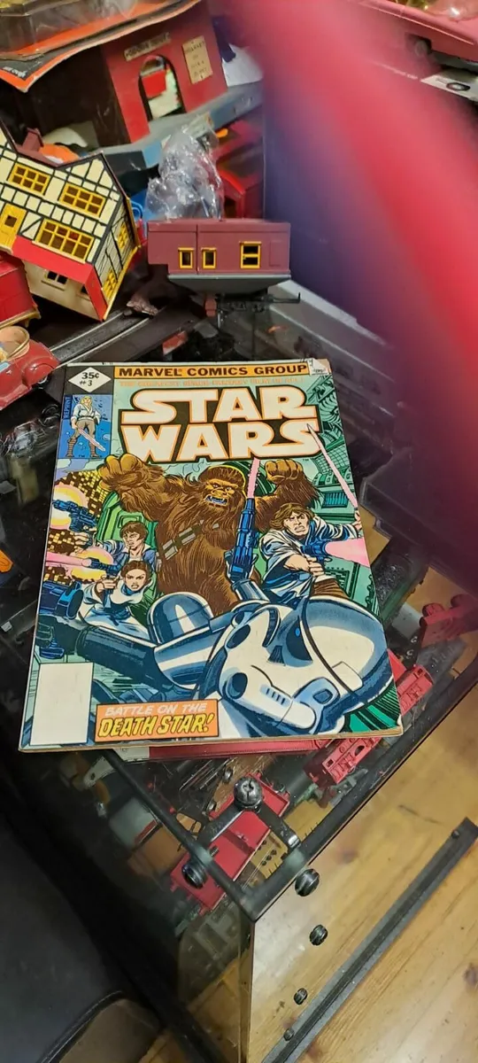 Vintage Star Wars Comic - Image 1