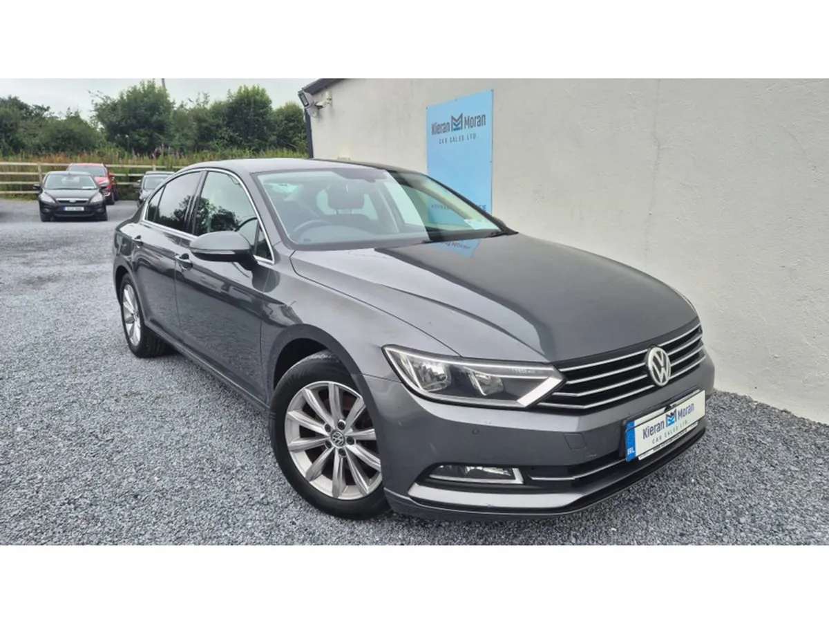 Volkswagen Passat 2.0 TDI 4DR - Image 2