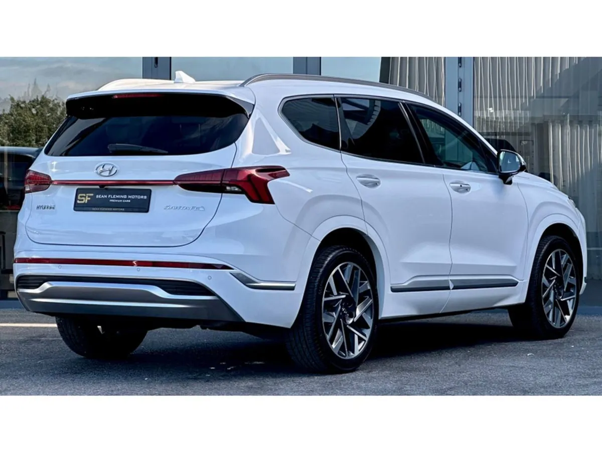 Hyundai Santa Fe 2WD Executive Plus AU Auto 5DR - Image 4