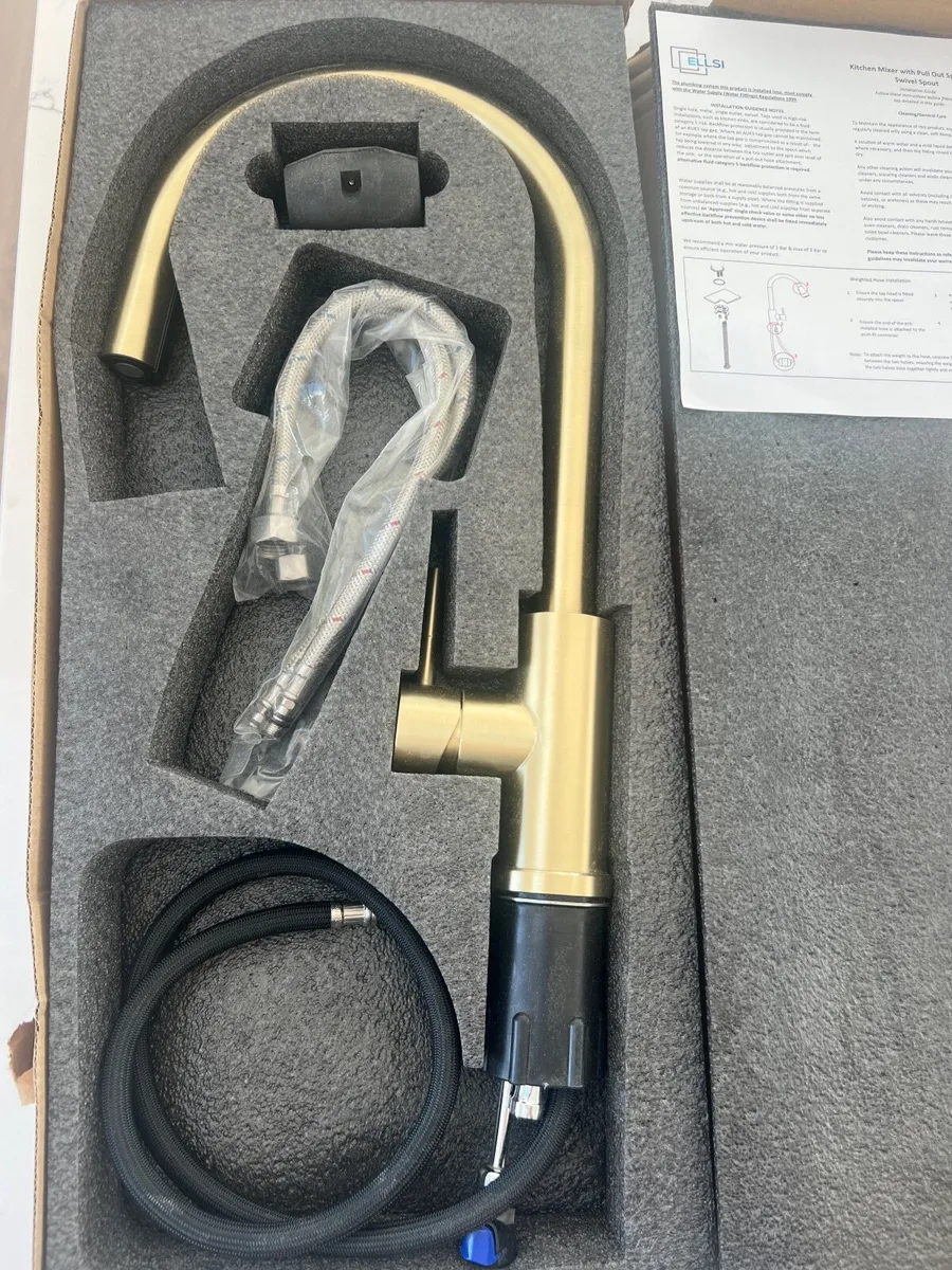 Tuscany Side Lever Pullout Kitchen Tap Matt Brass - Image 3