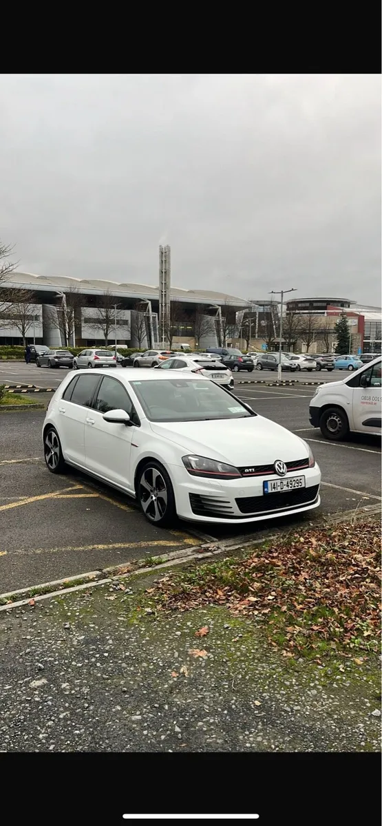 Volkswagen Golf Gti - Image 2