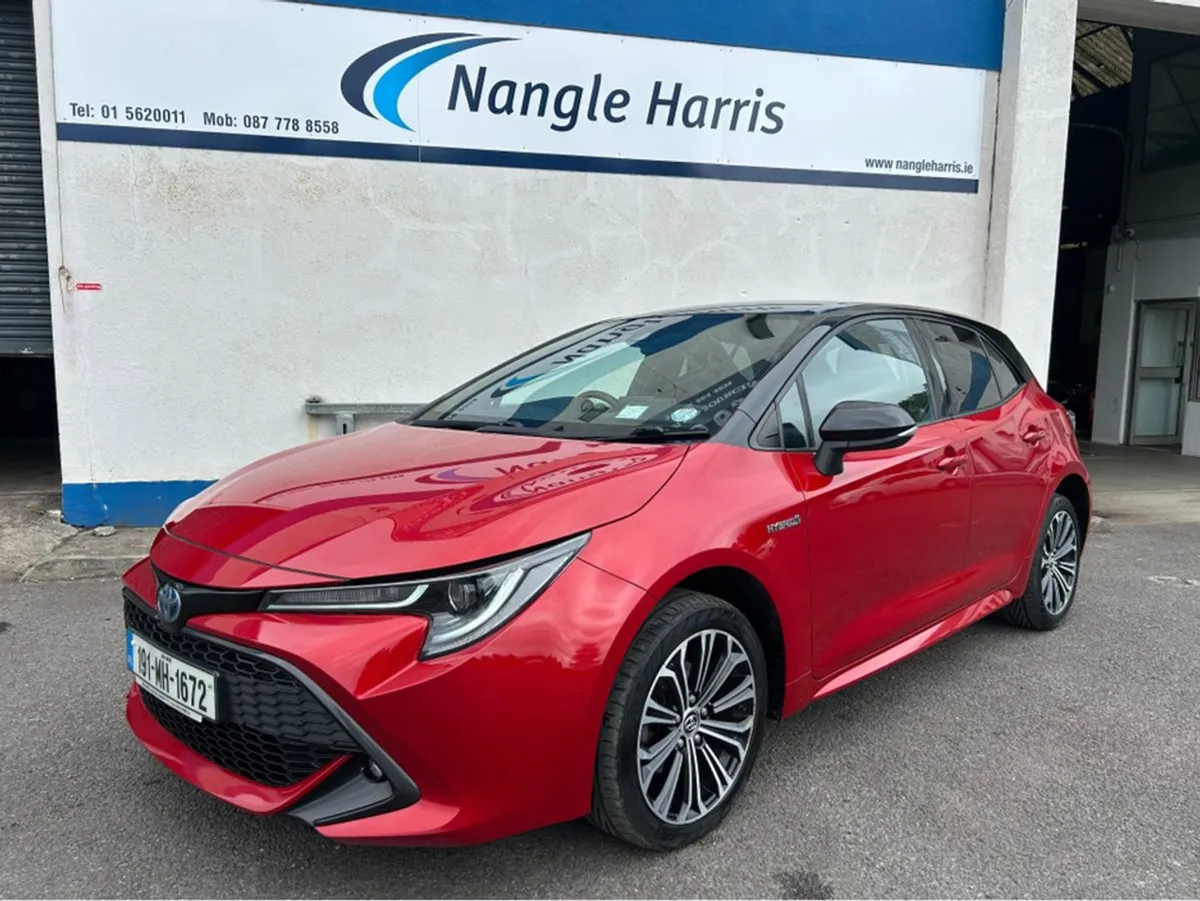 Toyota Corolla Luna Sport. Finance Available. Tra - Image 1