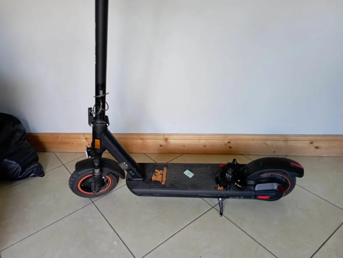 E Scooter - Image 3