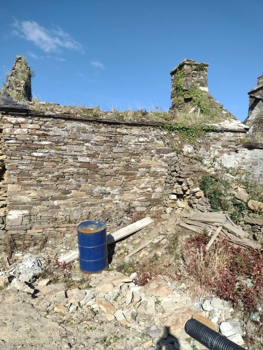 Building stone - Image 1