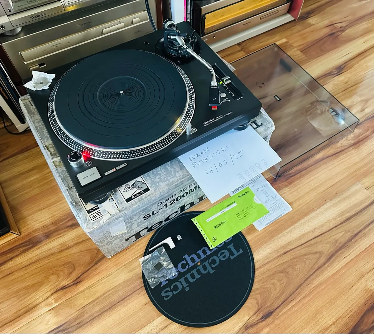 Technics SL1200 MK5 - Image 1