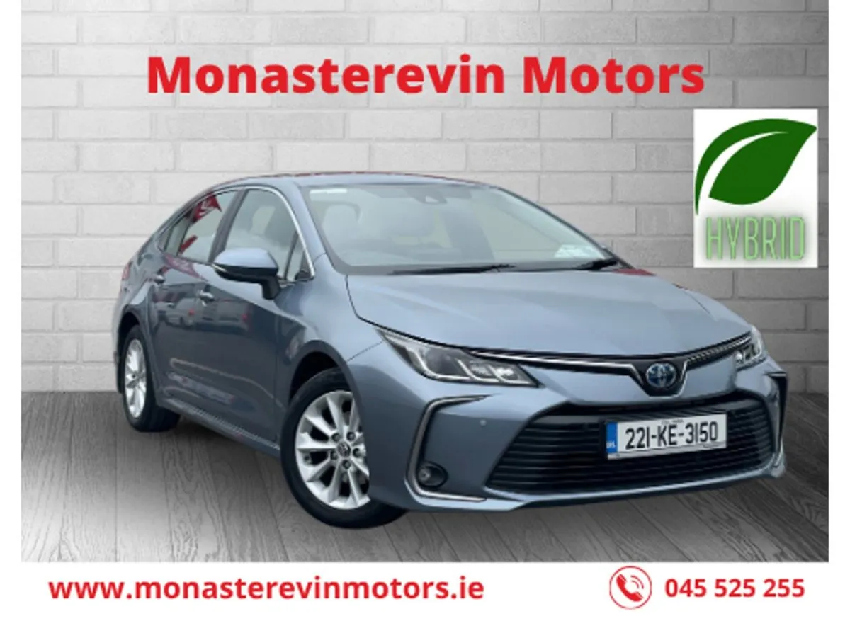 Toyota Corolla Luna 4DR Auto Hybrid - Apple Carpl - Image 1