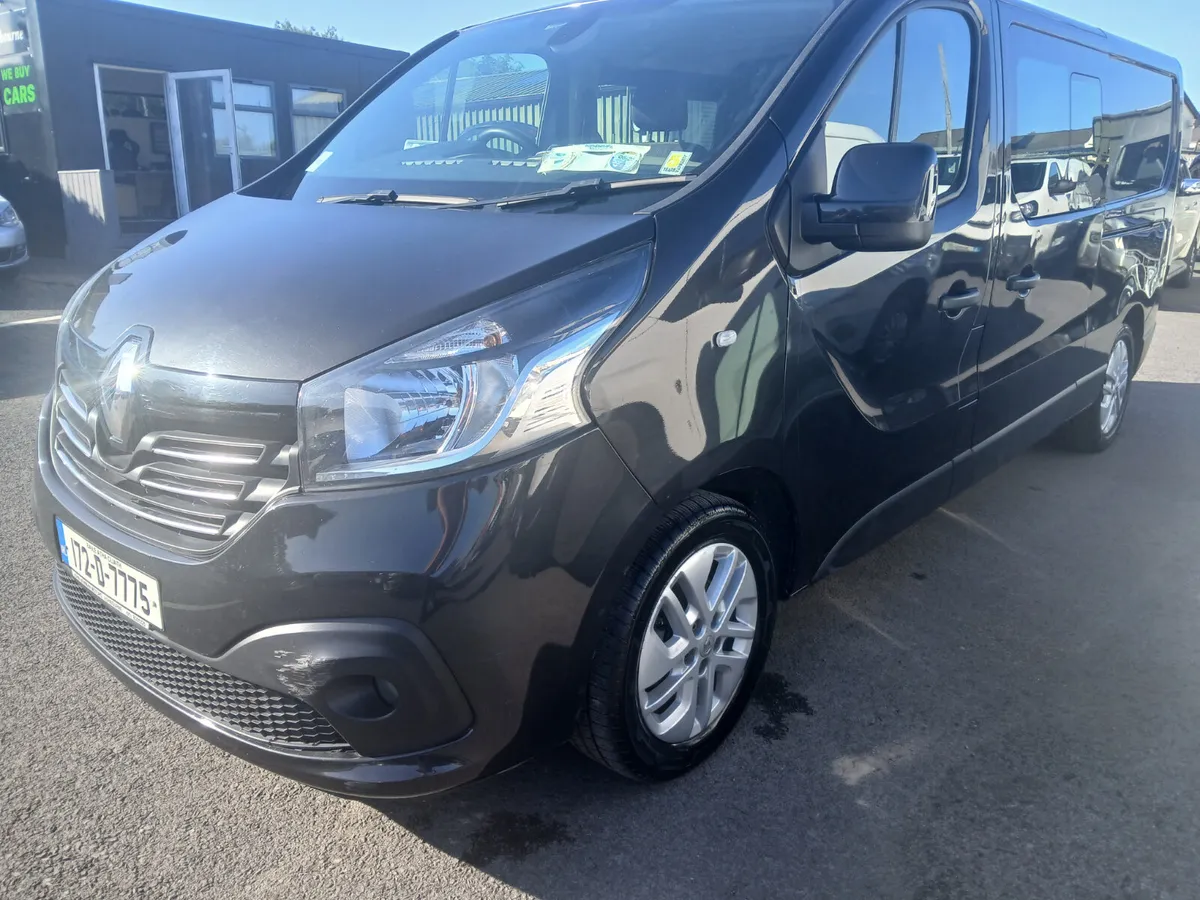 Renault Trafic crew cab 6 seats 2017 - Image 2