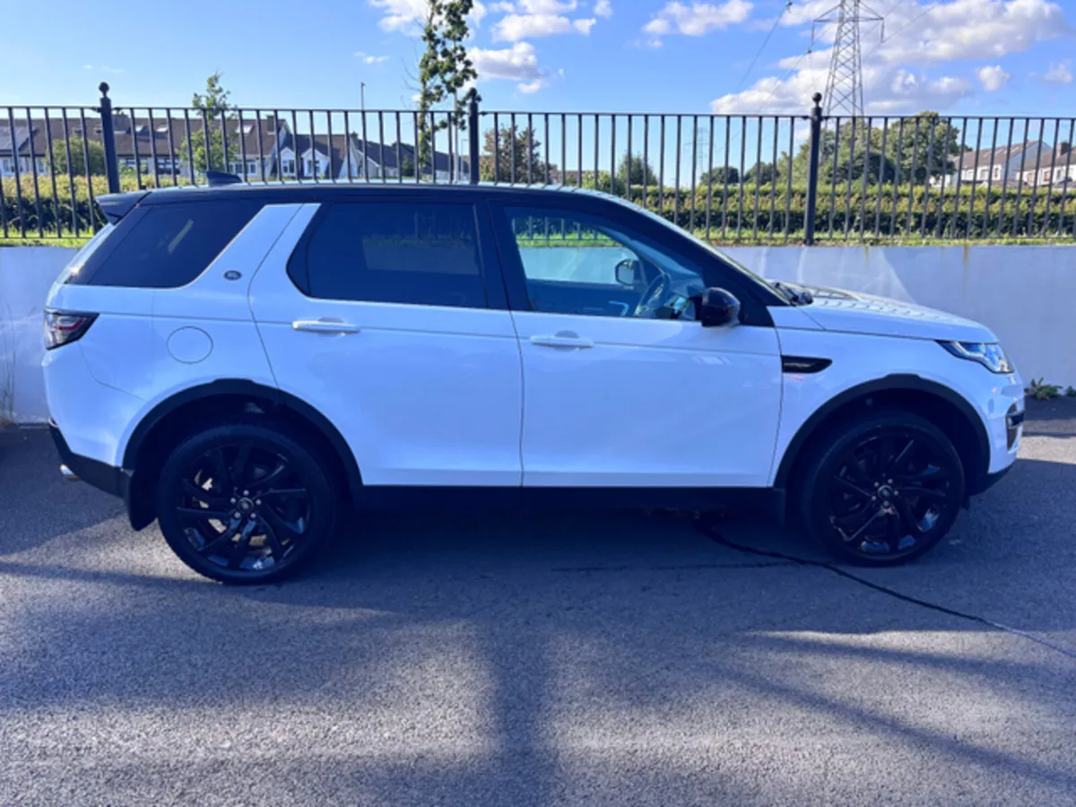 LAND ROVER DISCOVERY SPORT 2.0 TD4 HSE  // 7 SEATS - Image 3