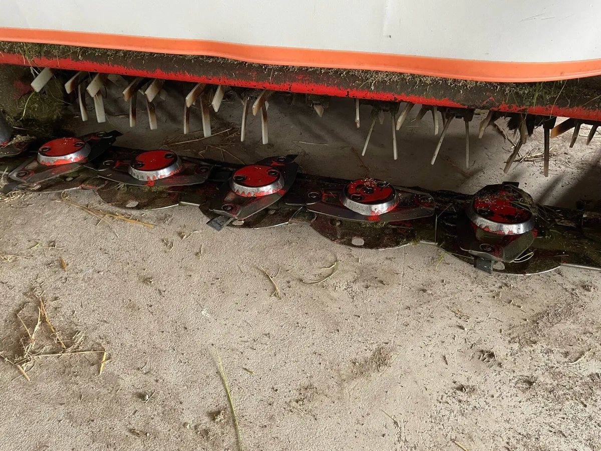 Mowers - Image 1