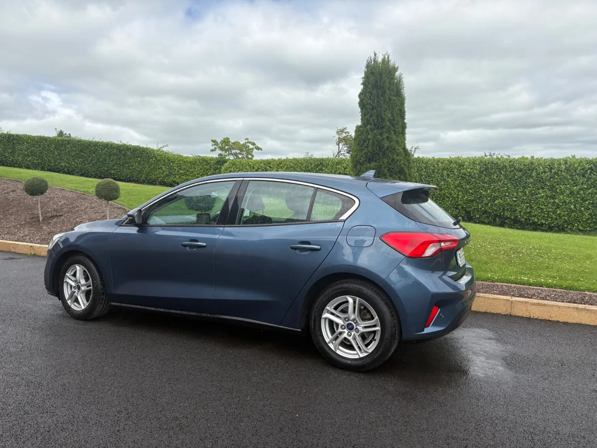 Ford Focus 2019 - Image 2