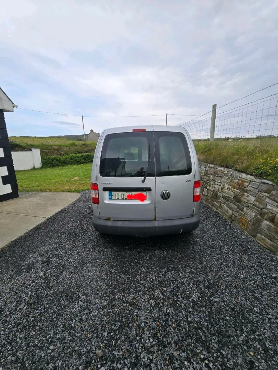 Van - Image 4