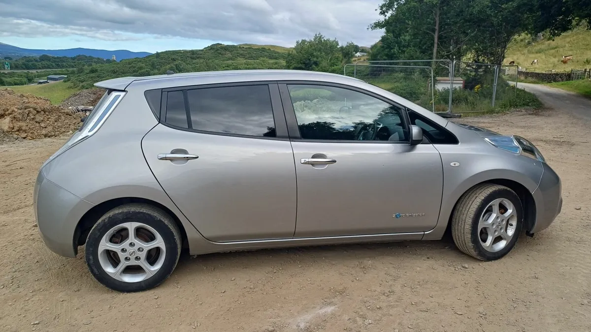 Nissan Leaf 2015 - Image 4