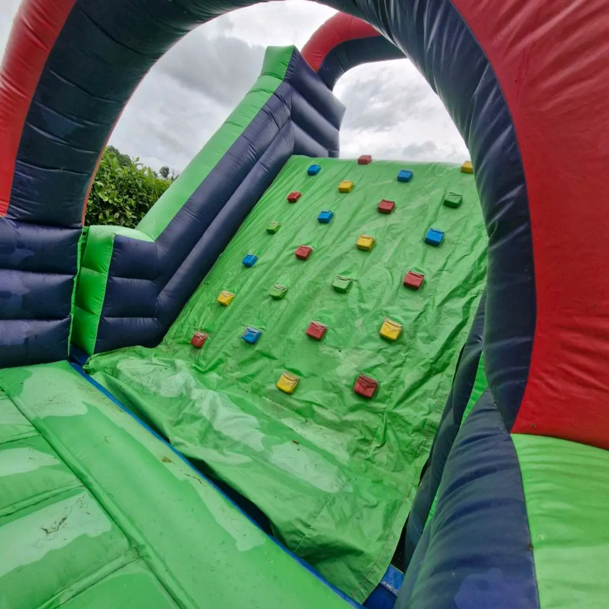 Obstacle course Bouncing castle - Image 3