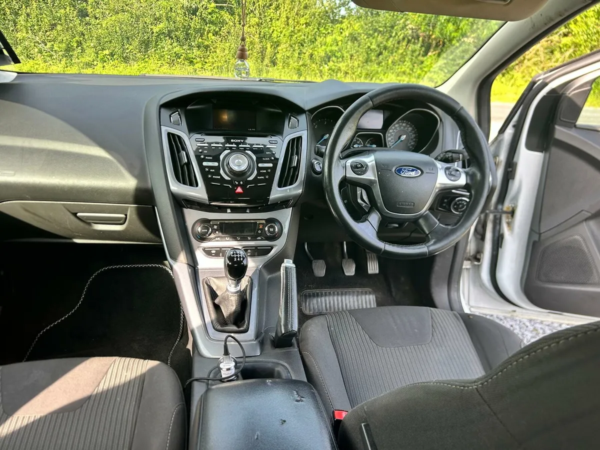 Car - Image 3