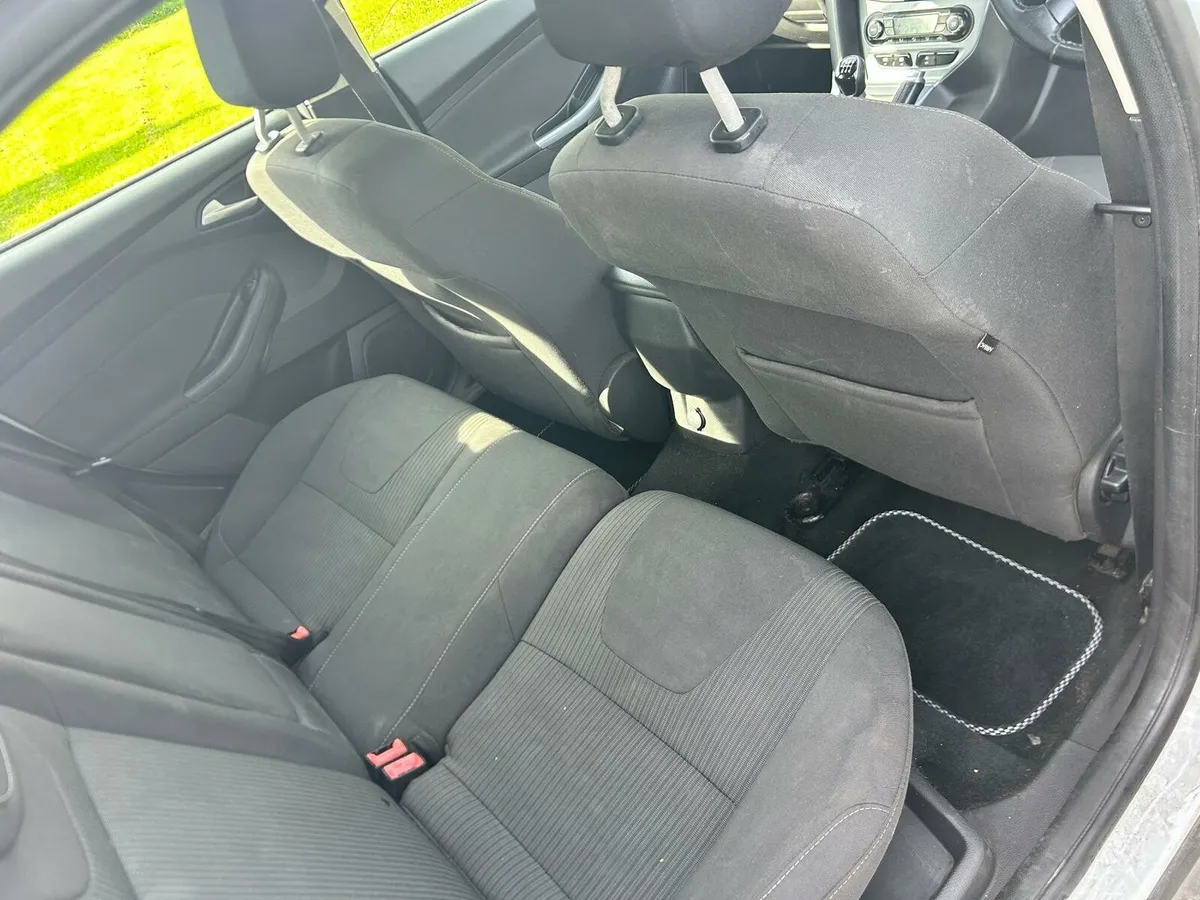 Car - Image 4