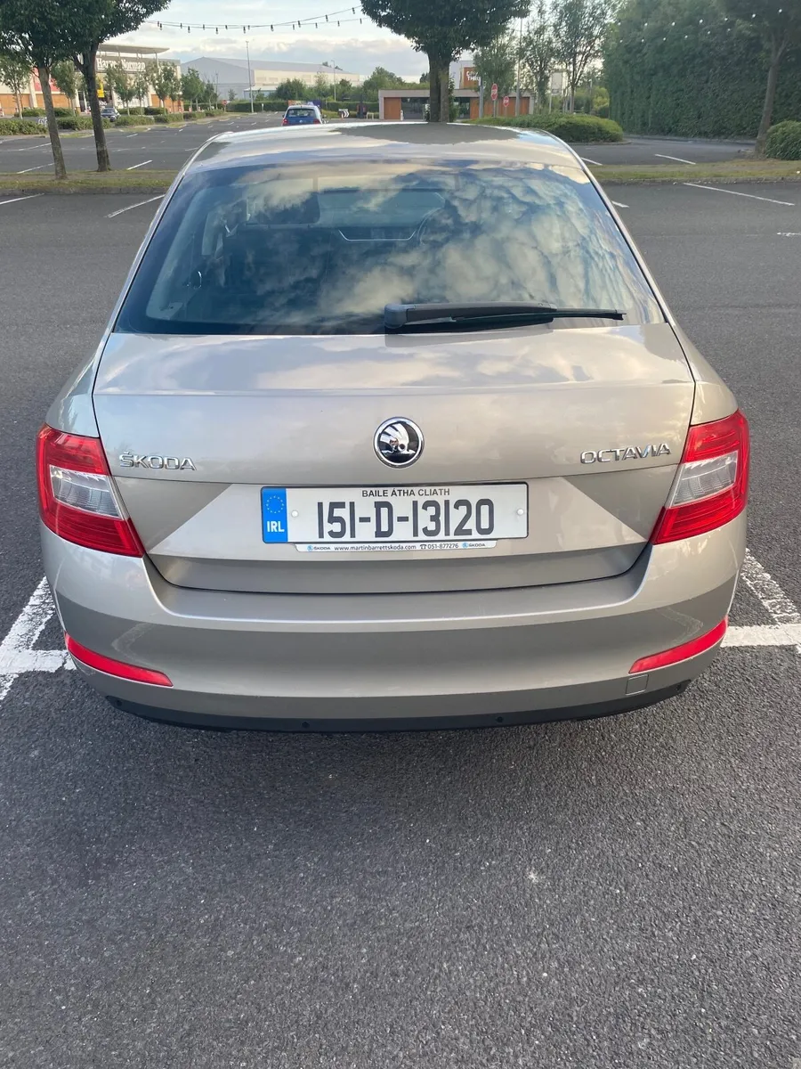 Skoda Octavia 2015 - Image 2