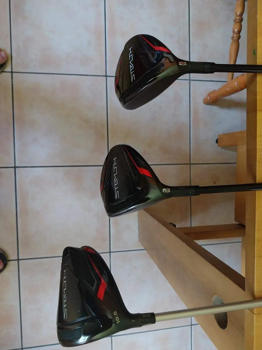 Left -Taylor Made Stealth Clubs Driver, 3 & 5 Wood - Image 1