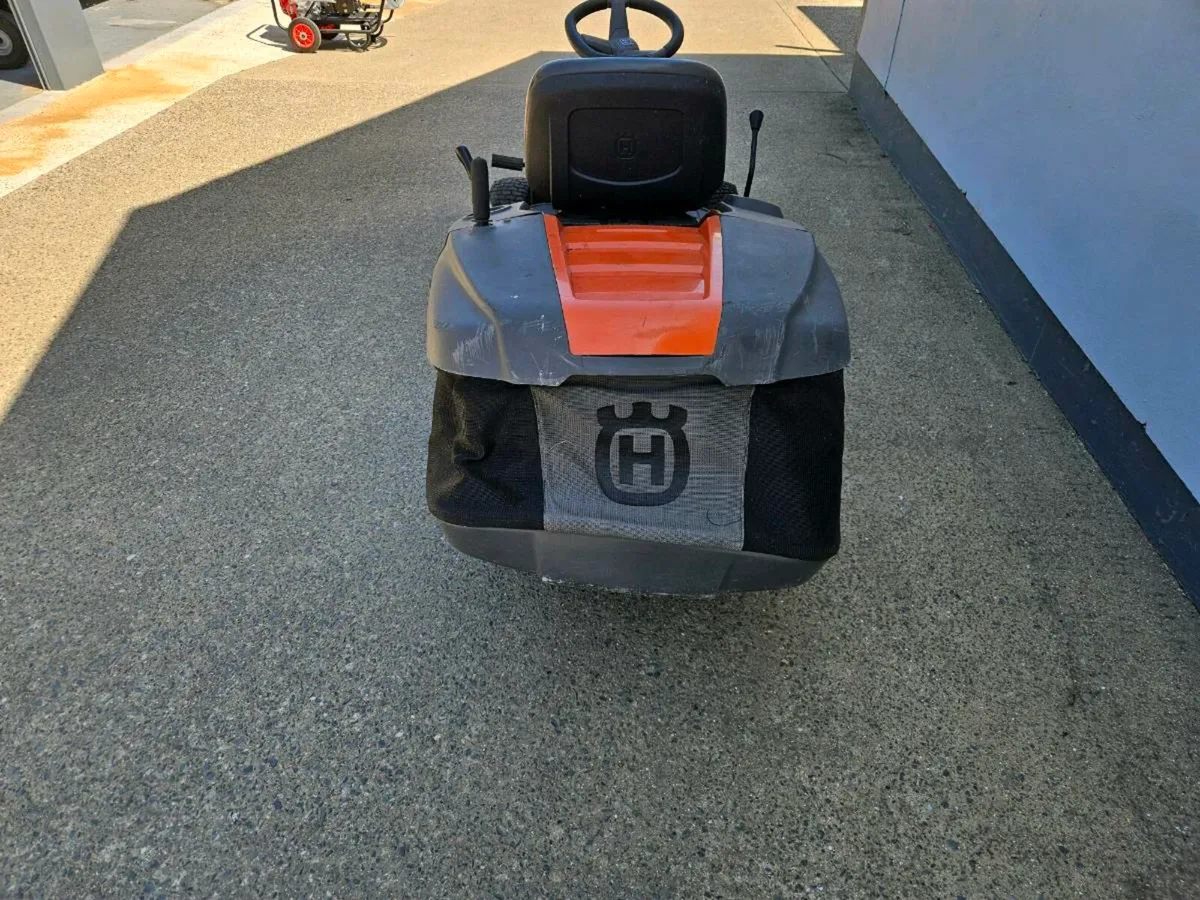 Husqvarna mower - Image 4