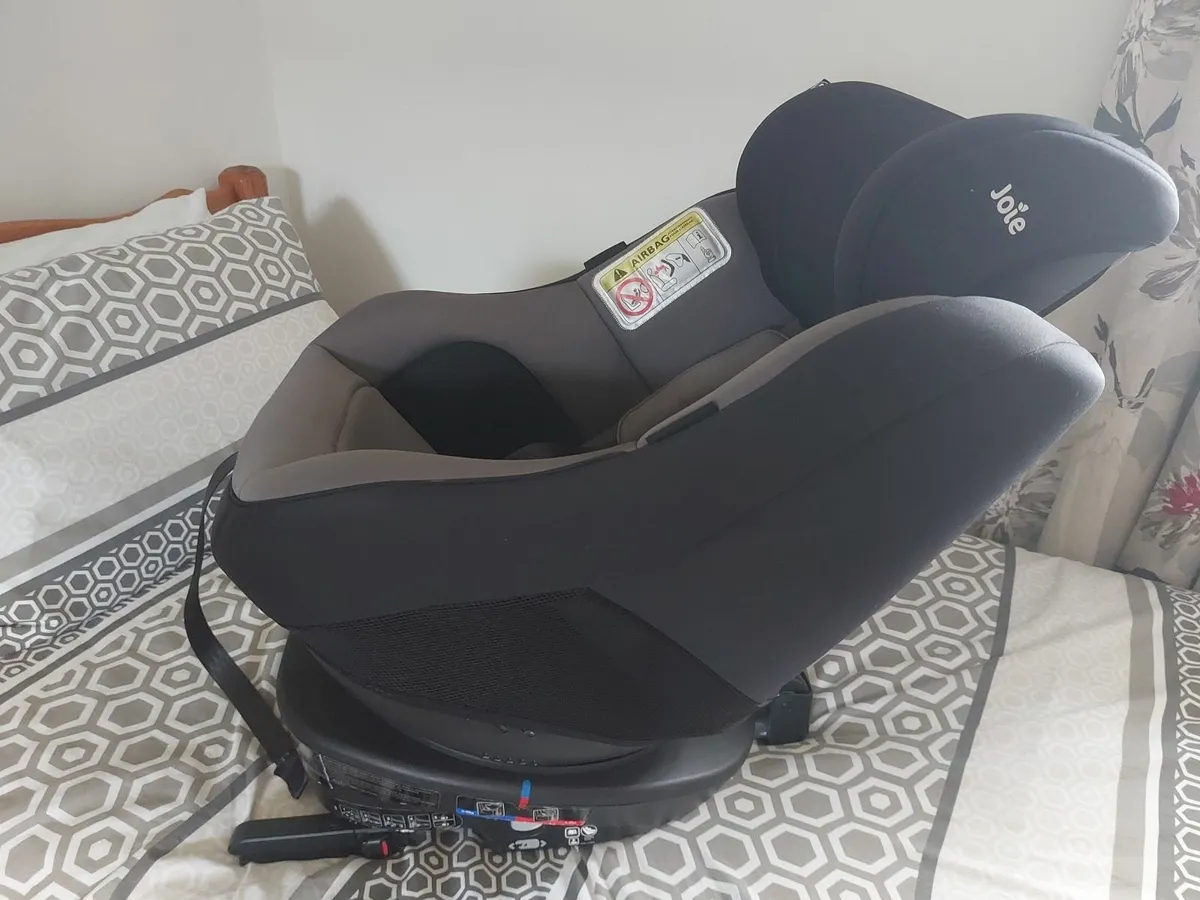 Car seat - Image 2