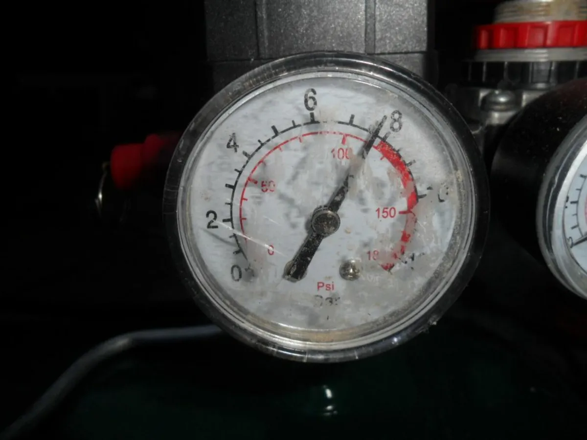 parkside twin head air compressor - Image 4