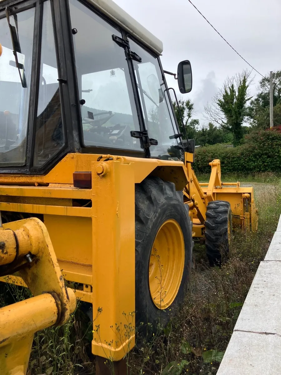 JCB digger - Image 1